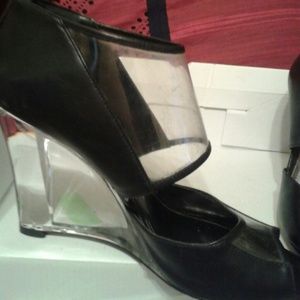 Lucite wedged shoes